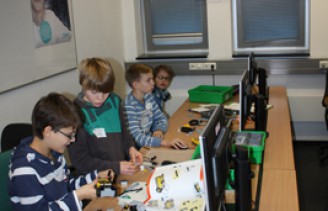 2013_11_24_robotikcamp_13